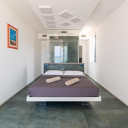 Marina Bay Beach Suites Peschici Ngoại thất bức ảnh