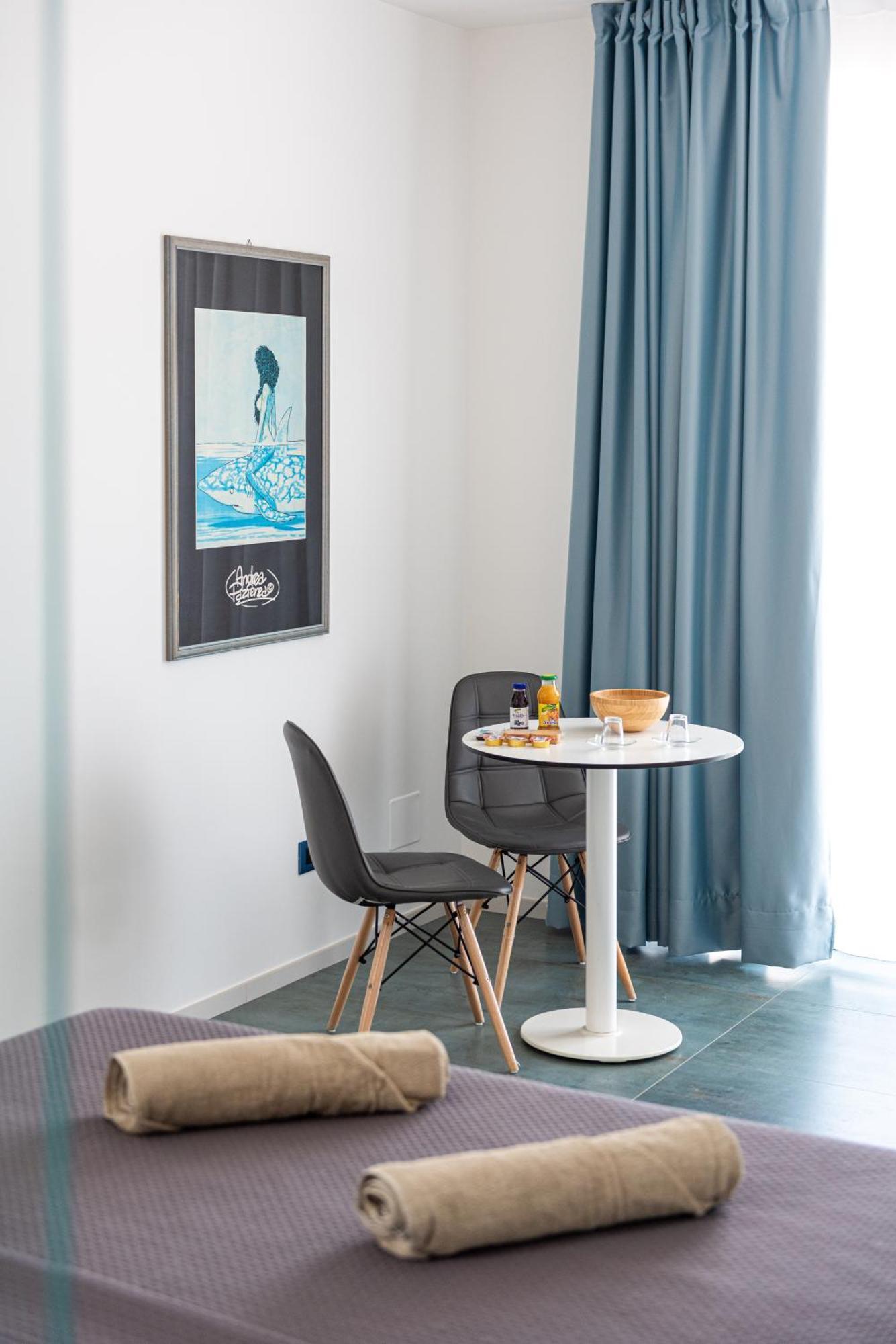 Marina Bay Beach Suites Peschici Ngoại thất bức ảnh