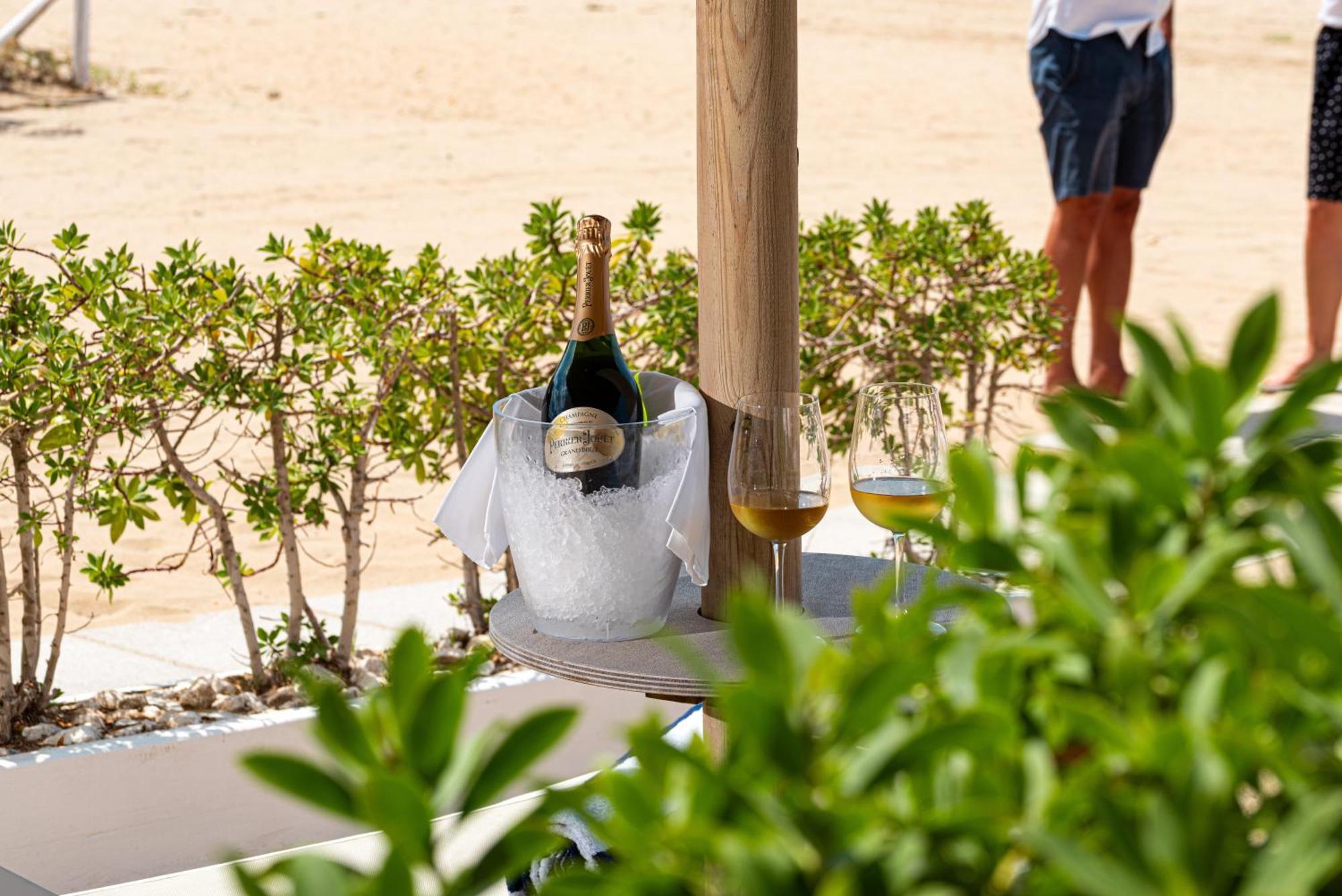 Marina Bay Beach Suites Peschici Ngoại thất bức ảnh